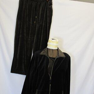 Molto Fino 3-piece black and brown velour outfit XL